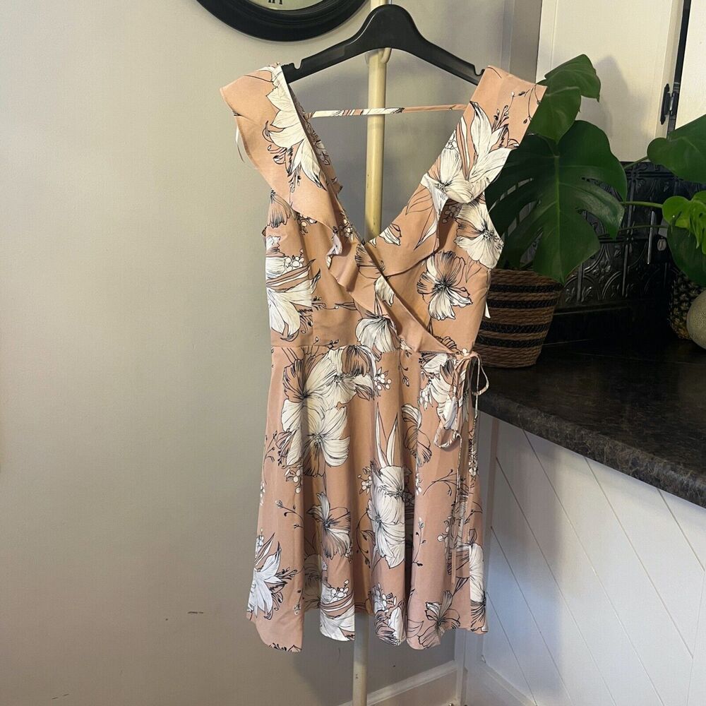 NWT Lost + Wander Faux Wrap Dress | Size M | Mauve Pink Floral Ruffle Sleeveless
